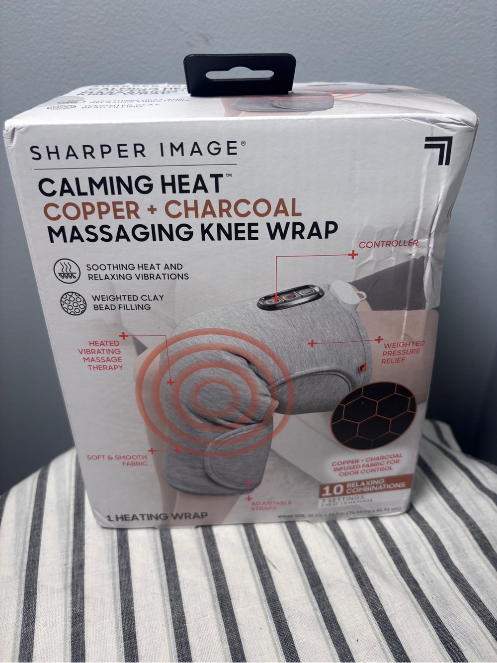 New Sharper Image Copper + Charcoal Calming Heat
Massaging Knee Wrap